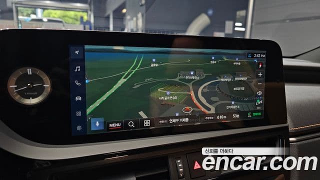 Lexus ES300h 2025 — ფოტო 14/20
