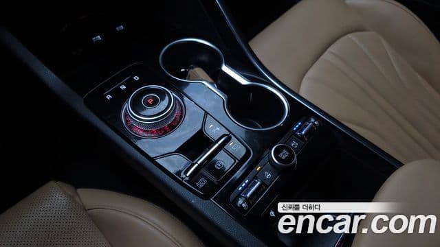Kia K5 2021 — ფოტო 9/20