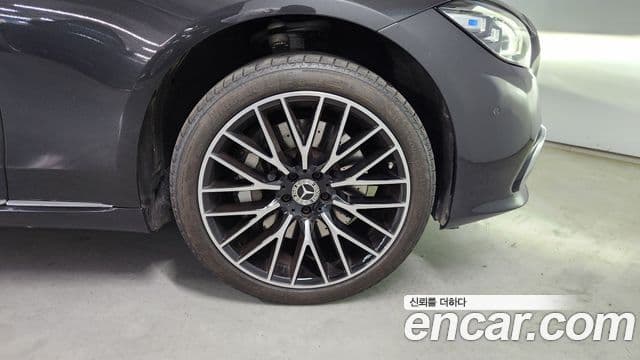 Mercedes-Benz S-Class 2024 — Photo 6/20