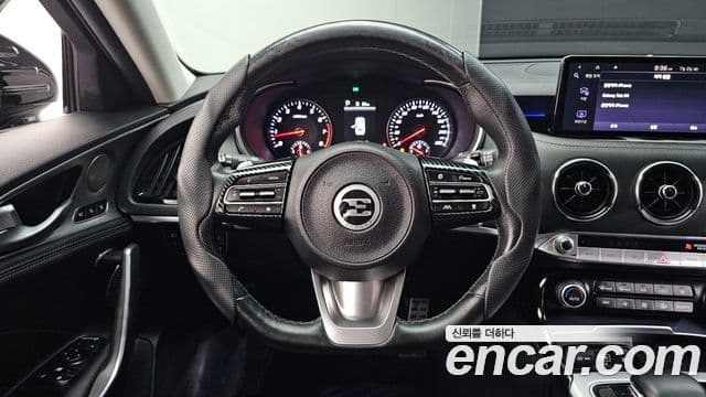 Kia Stinger 2021 — Şəkil 13/20