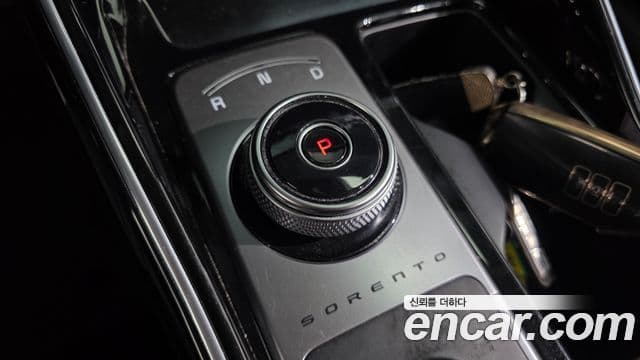 Kia Sorento 2023 — Фото 9/20