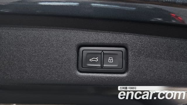 Audi Q5 2025 — Photo 6/35