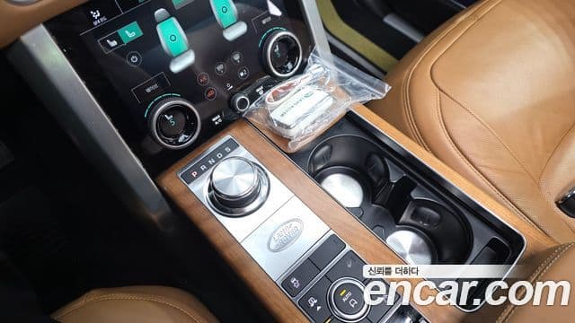 Land Rover Range Rover 2018 — фото 8 из 20
