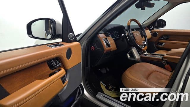 Land Rover Range Rover 2018 — фото 9 из 20