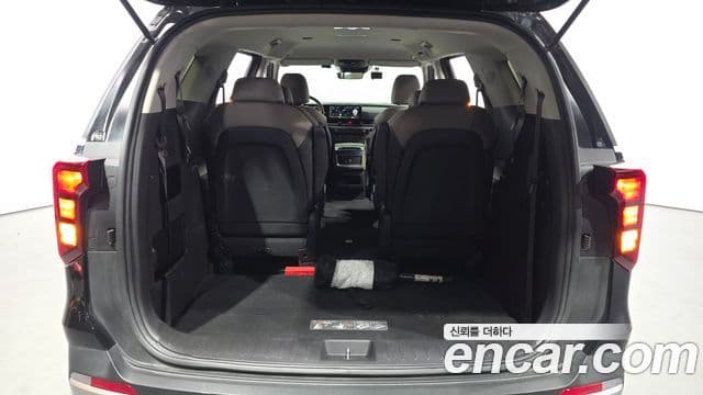Kia Carnival 2024 — Фото 16/20