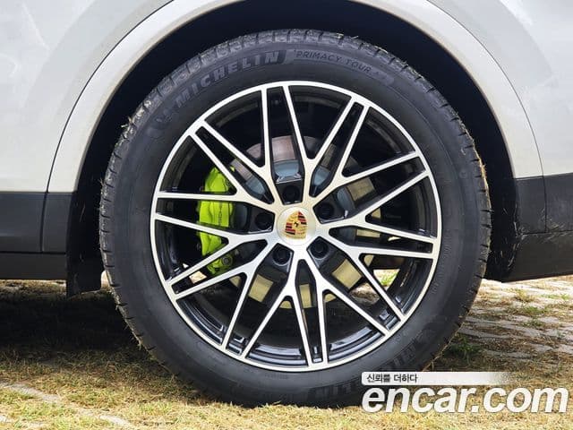Porsche Cayenne 2024 — Şəkil 5/20