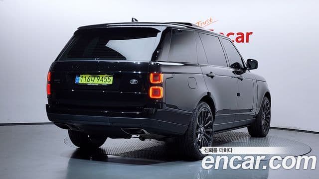 Land Rover Range Rover 2021 — фото 2 из 20