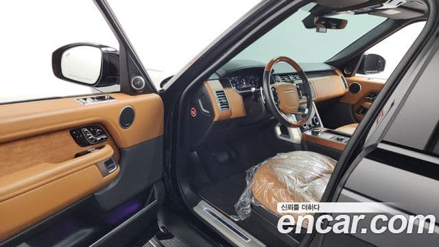 Land Rover Range Rover 2021 — фото 9 из 20