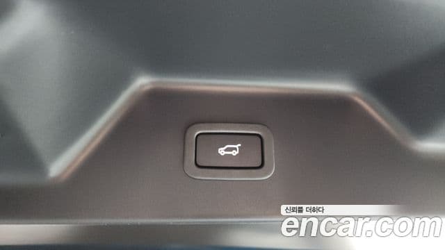 Land Rover Range Rover 2021 — фото 18 из 20