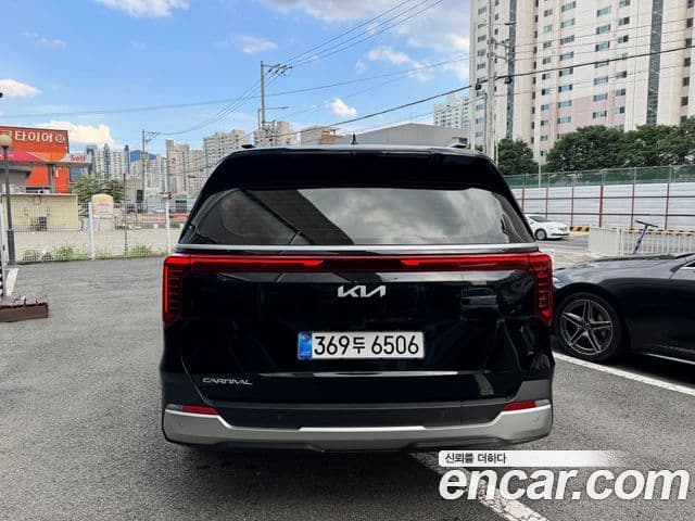 Kia Carnival 2025 — Şəkil 3/20