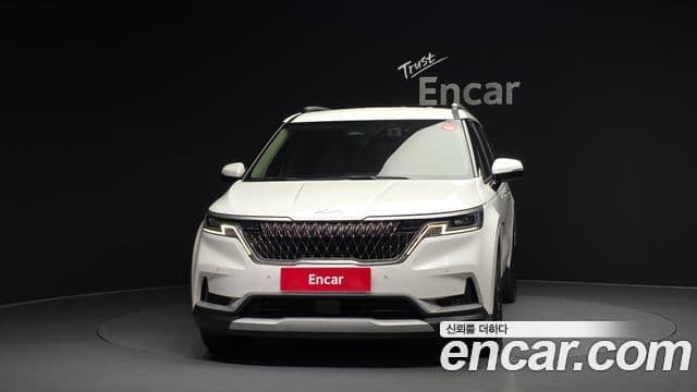 Kia Carnival 2022 — ფოტო 3/20