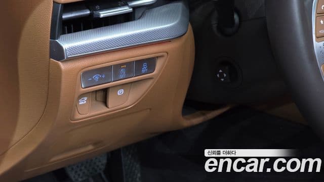 Genesis Electrified G80 2022 — фото 15 из 20