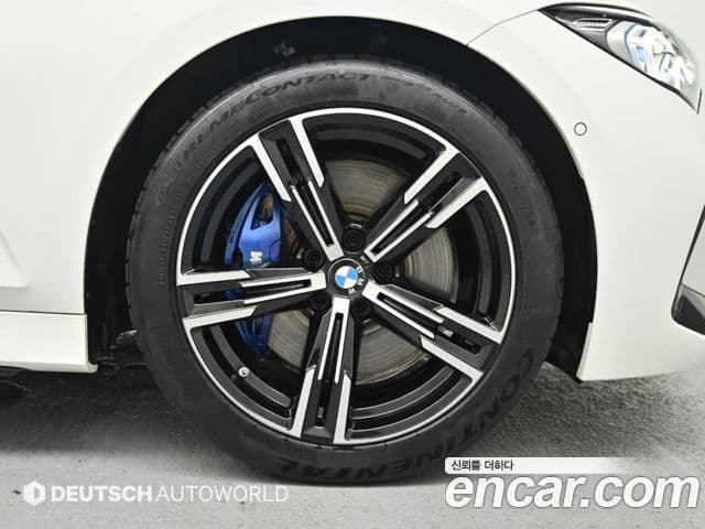 BMW 3 Series 2025 — фото 4 из 20