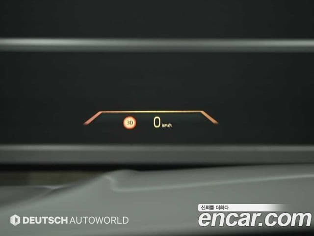 BMW 3 Series 2025 — фото 17 из 20