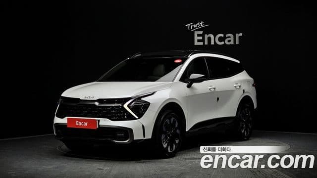 Kia Sportage 2023 — Фото 1/20