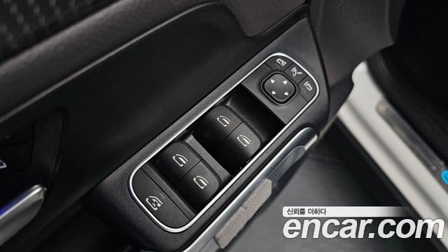 Mercedes-Benz EQB 2022 — ფოტო 17/35