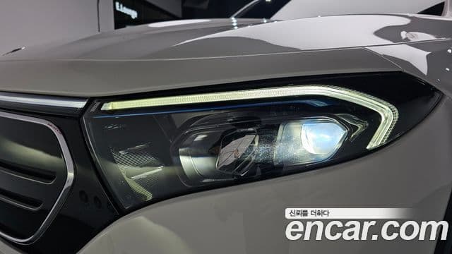 Mercedes-Benz EQB 2022 — ფოტო 6/35