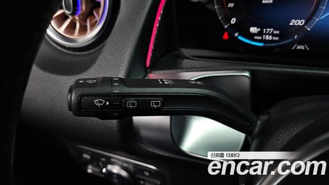 Mercedes-Benz EQB 2022 — ფოტო 34/35