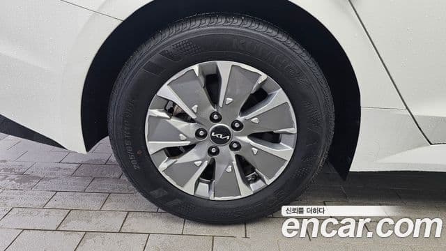 Kia K5 2025 — ფოტო 5/20