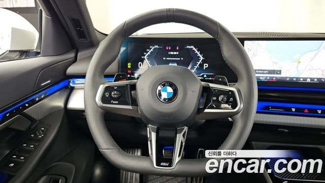 BMW 5 Series 2025 — Фото 13/20