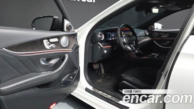Mercedes-Benz E-Class 2019 — Şəkil 10/20