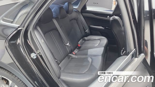 Kia K5 2023 — фото 12 из 20