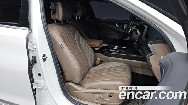 Kia K8 2021 — ფოტო 11/20