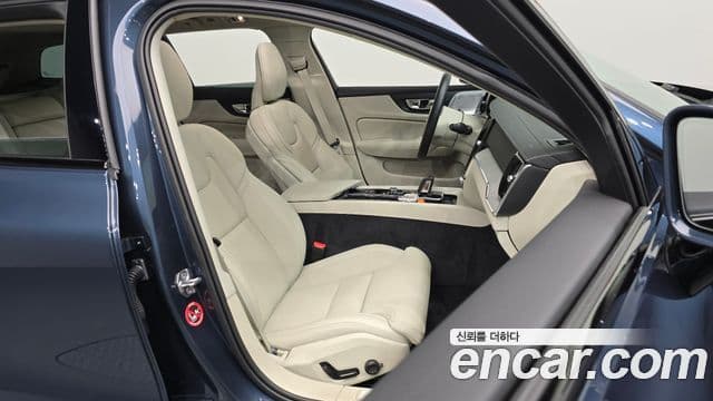 Volvo V60 Cross Country 2021 — Şəkil 12/20