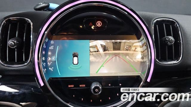 Mini Cooper Countryman 2022 — фото 15 из 20