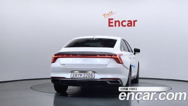 Kia K8 2021 — ფოტო 4/20
