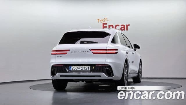 Genesis GV70 2021 — ფოტო 4/20