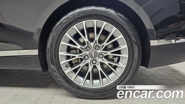 Genesis G80 2020 — ფოტო 9/32