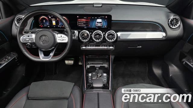 Mercedes-Benz GLB-Class 2022 — Şəkil 7/20