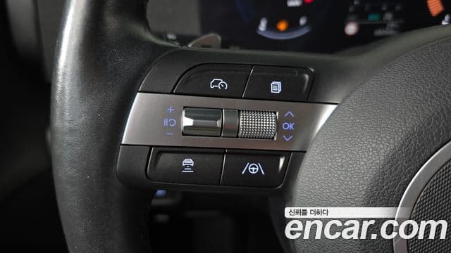 Hyundai Kona 2023 — ფოტო 17/20