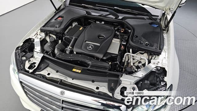 Mercedes-Benz E-Class 2019 — Şəkil 6/20