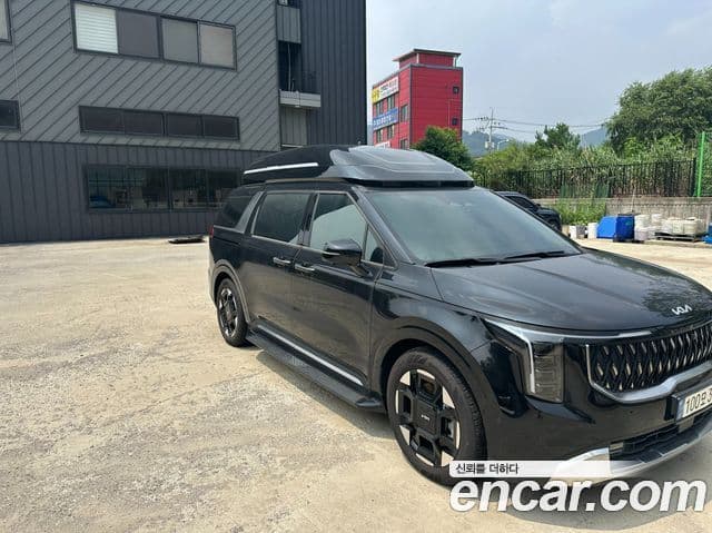 Kia Carnival 2023 — Şəkil 1/12