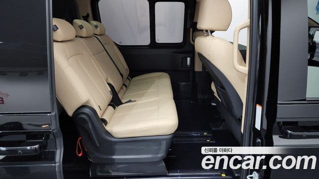 Hyundai Staria 2025 — Şəkil 10/20