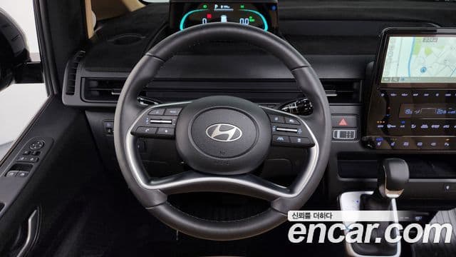 Hyundai Staria 2025 — Şəkil 12/20