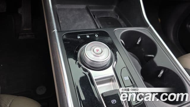 Kia Carnival 2024 — Şəkil 9/20