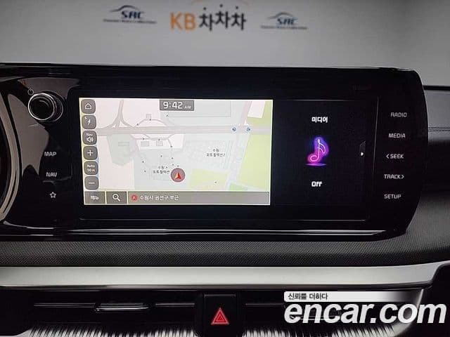 Kia K5 2022 — Şəkil 15/18