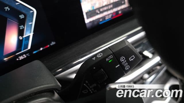 BMW X5 2024 — Photo 29/37