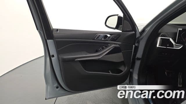 BMW X5 2025 — Photo 10/37