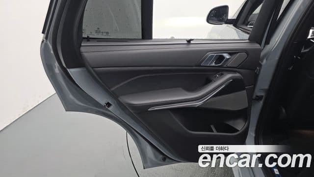 BMW X5 2025 — Photo 21/37