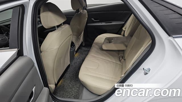 Hyundai Avante 2022 — Şəkil 12/20