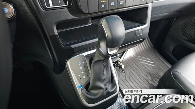 Hyundai Staria 2022 — фото 9 из 20