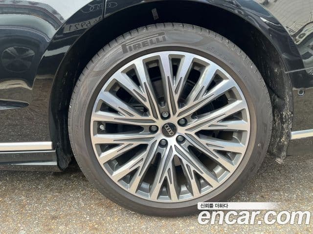 Audi A8 2023 — ფოტო 4/20