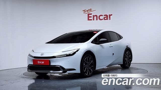 Toyota Prius 2024 — Şəkil 1/20
