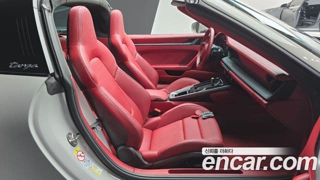 Porsche 911 2024 — Photo 3/31