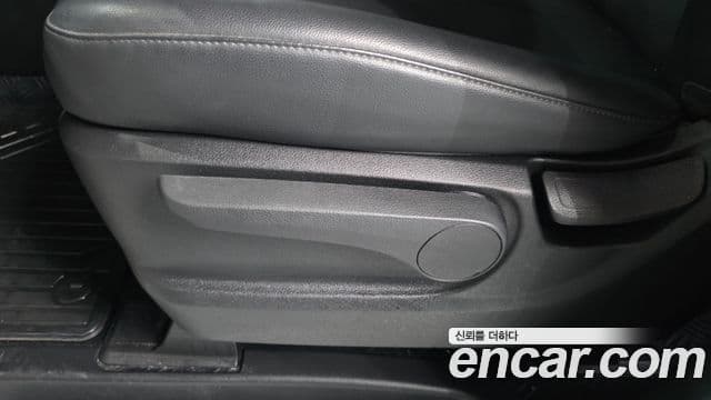 Hyundai Staria 2022 — ფოტო 19/20