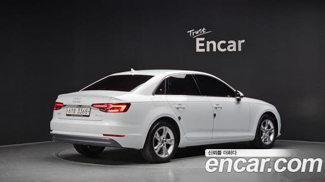 Audi A4 2018 — фото 2 из 20